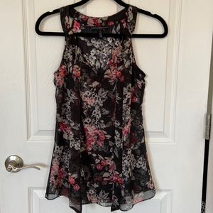 Black House White Market tank